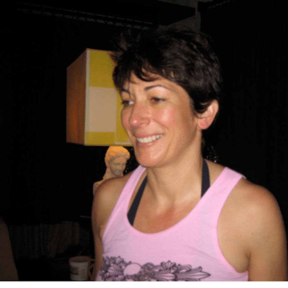 Esta foto sin fecha publicada por el Departamento de Justicia federal muestra a Ghislaine Maxwell.