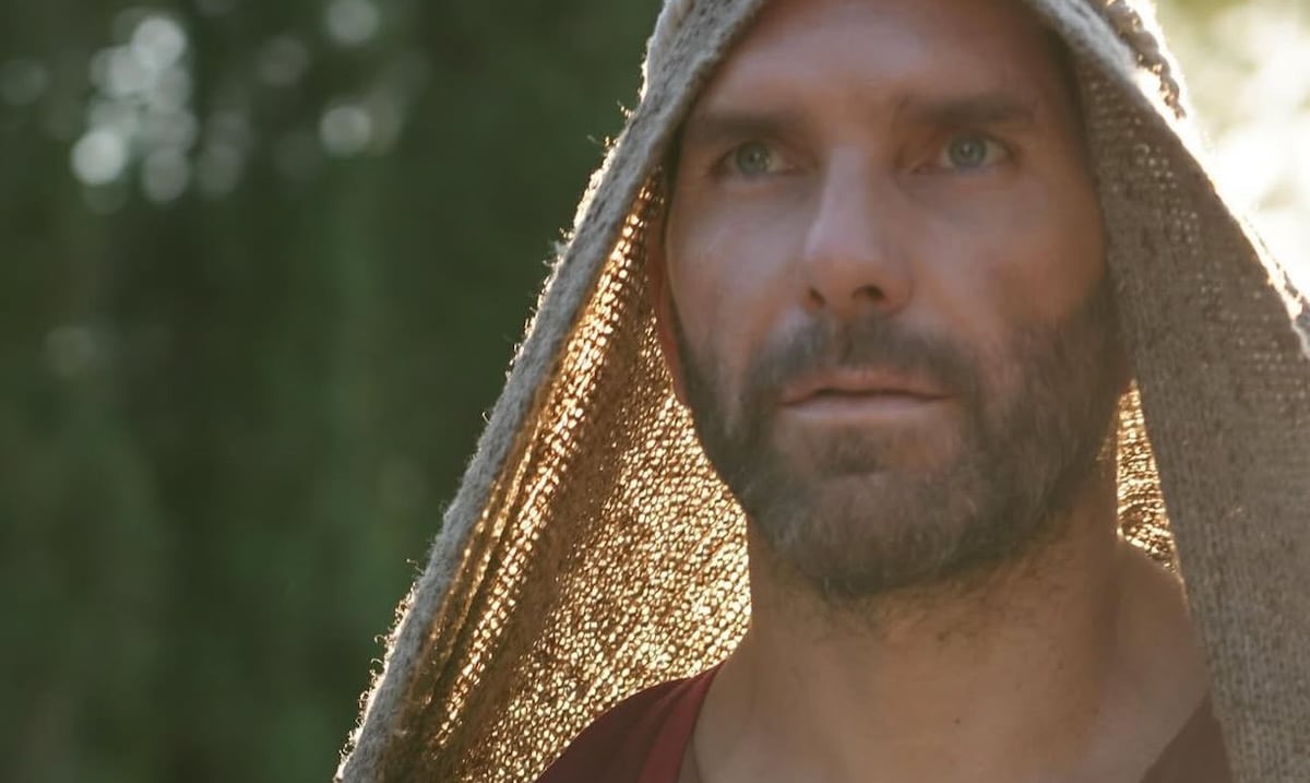 Arap Bethke sorprende con la interpretación del Apóstol Pedro en “La última semana de Jesús”