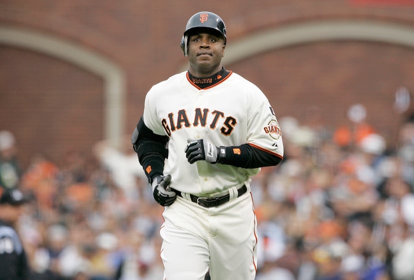 Barry Bonds es el líder histórico de cuadrangulares en MLB.