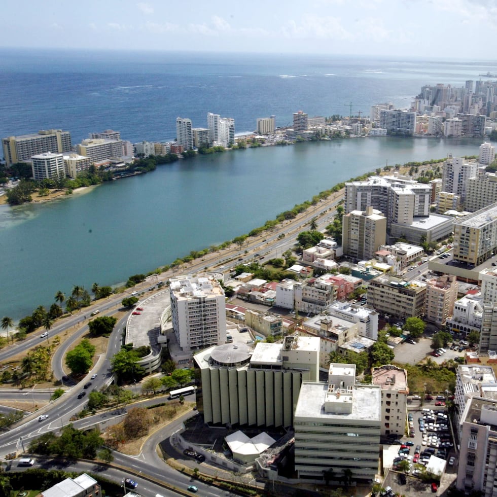 En Puerto Rico, hay 15,000 habitaciones de hotel y sobre 20,000 unidades de alquiler a corto plazo.