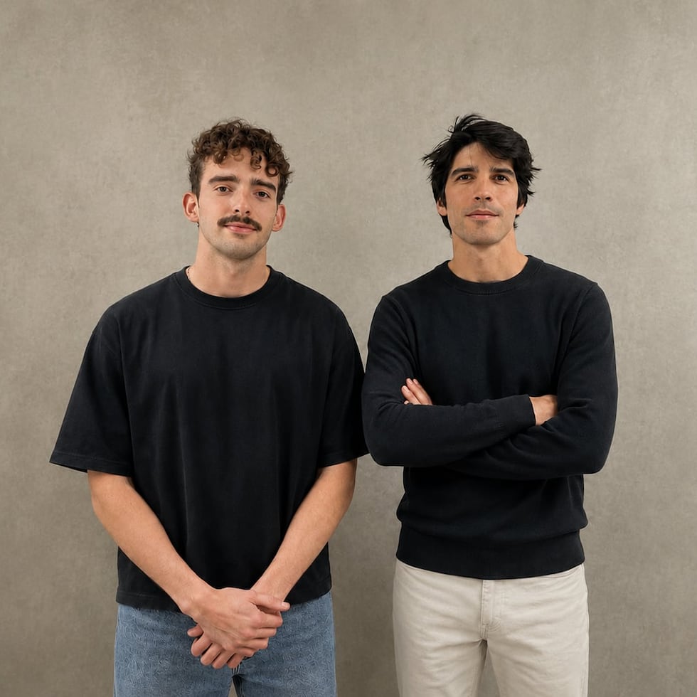 With experience in Silicon Valley and other organizations, Carlos Leyva-Capote (left) and Gian Carlo Correa (right) have been the founders and operators of the artificial intelligence platform RUNA since 2025.