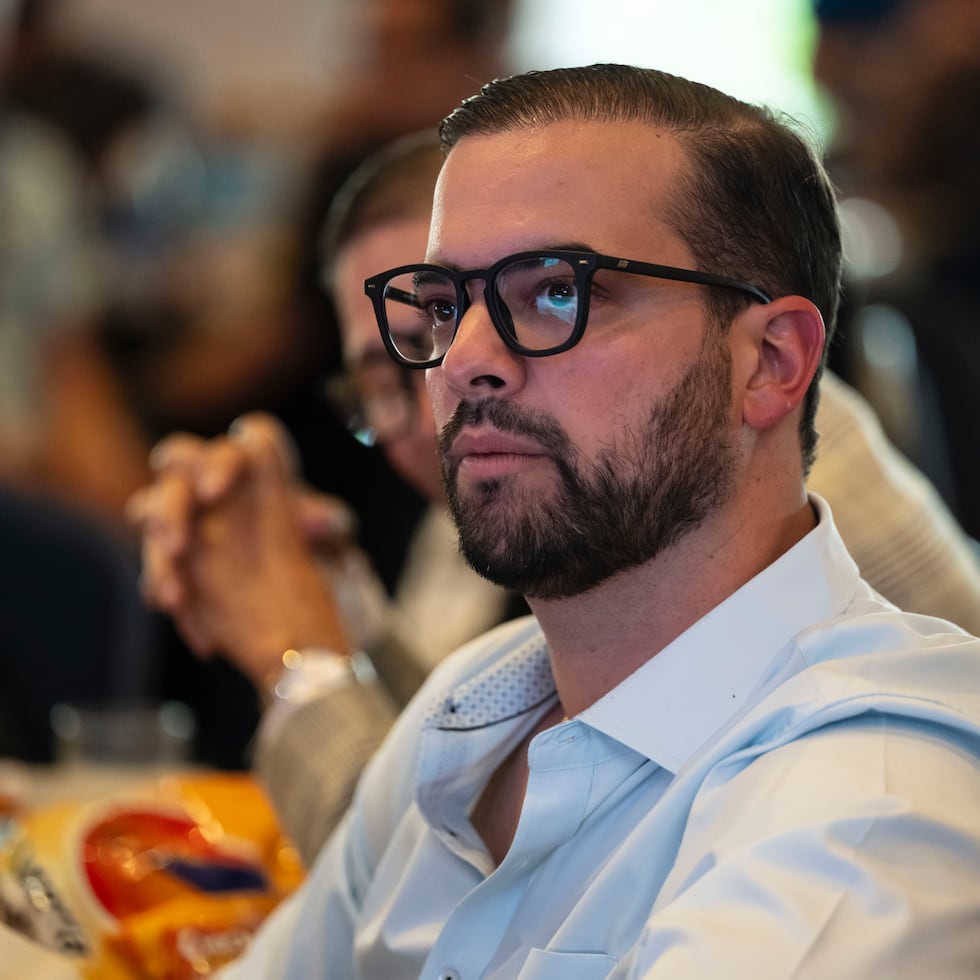 La prueba fue presentada anoche ante la jueza Rocío Alonso, del Tribunal de San Juan, quien determinó causa para arresto y le fijó a Baeza una fianza de $30,000.