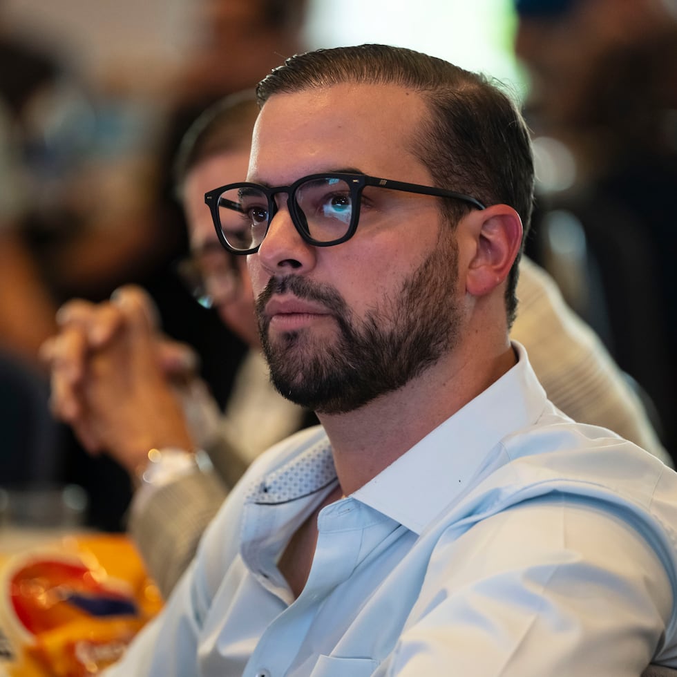 A poco más de dos semanas de que se presentaran cargos en su contra por un alegado incidente de violencia doméstica, un comité del BSN continúa recopilando información sobre el caso del apoderado de los Capitanes de Arecibo, José Manuel Baeza.