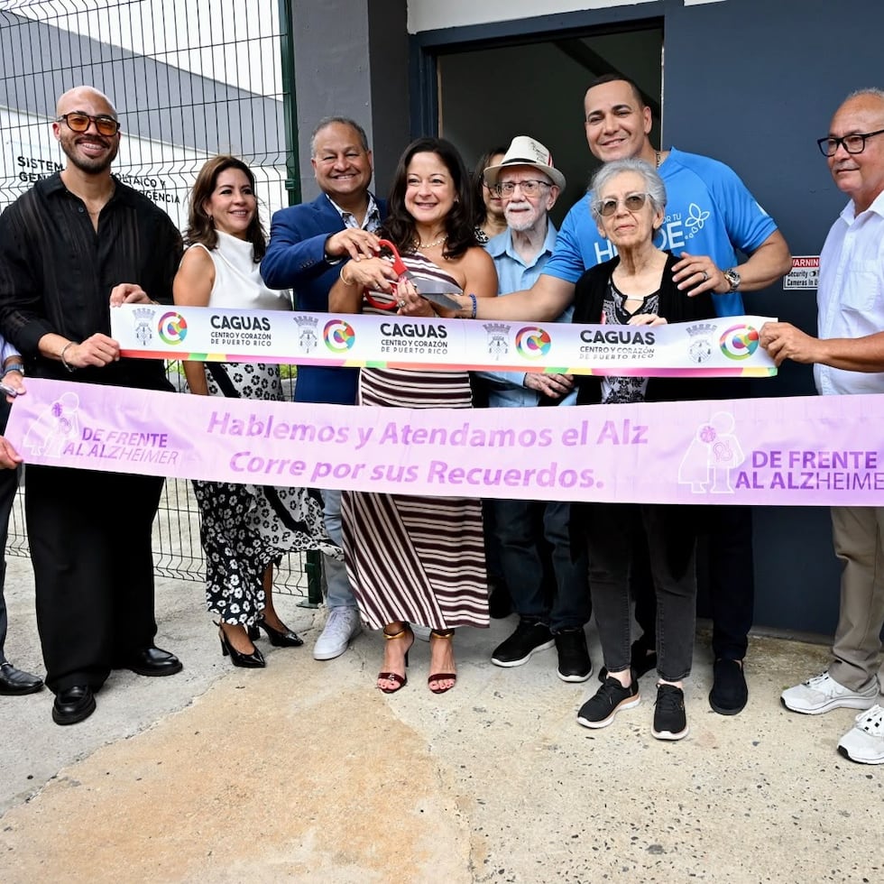 El centro de cuidado diurno “De Frente al Alzheimer te da un Respiro” fue inaugurado en Caguas.