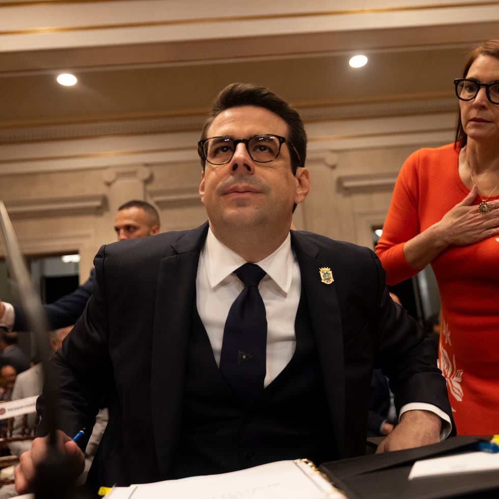 El secretario de la Gobernación, Francisco Domenech, intentó usar y hacer extensiva a él una consulta que hizo su esposa, Verónica Ferraiuoli, a la Oficina de Ética Gubernamental.
####
FOTO POR: xavier.araujo@gfrmedia.com
Xavier Araújo / GFR Media / Araujo