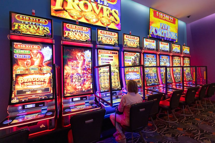 El casino recibe clientes de pueblos cercanos como Vega Baja, Ciales, Morovis, Hatillo, Arecibo y Barceloneta, entre otros.