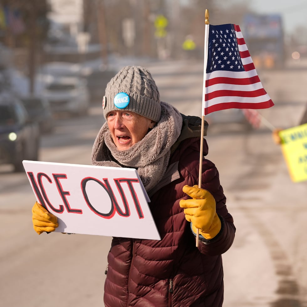 El abuso criminal de los agentes del ICE en Minnesota, es el triste retrato de ese colapso que puede encaminar a esa nación a una nueva guerra civil, escribe Silverio Pérez.