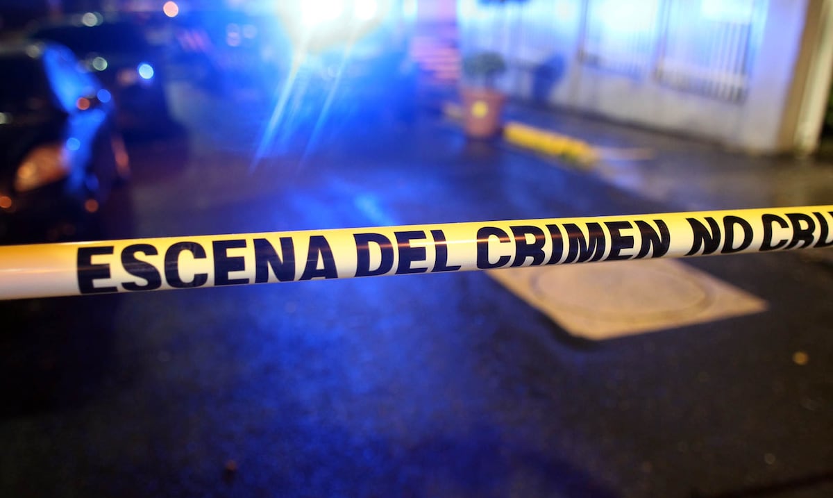 Asesinan a hombre a tiros frente a negocio en Caimito, San Juan