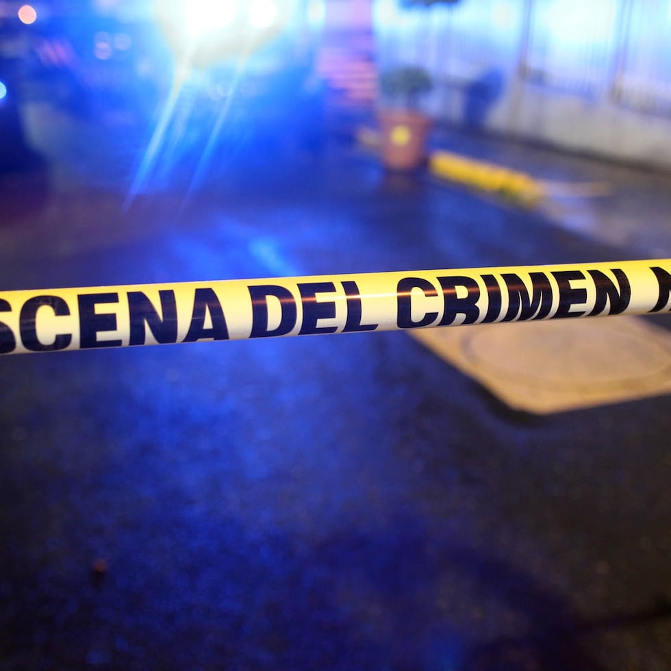 Los hechos en el barrio Sabana Hoyos de Arecibo fueron reportados la Uniformada a eso de las 12:06 de la madrugada.