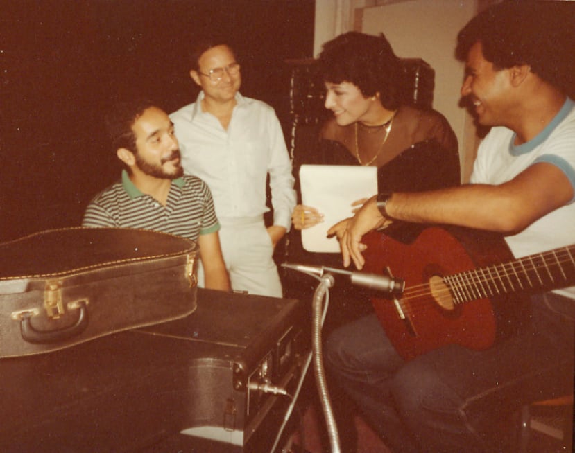 Sophy grabando salsa con Willie Colón en Nueva York.