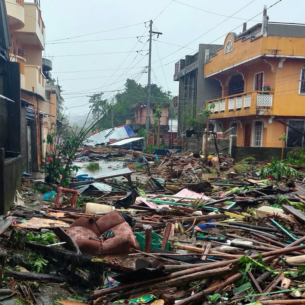 El domingo, una de las provincias del centro de Filipinas ya azotada por la tormenta registró la primera muerte conocida a causa del tifón Fung-wong.