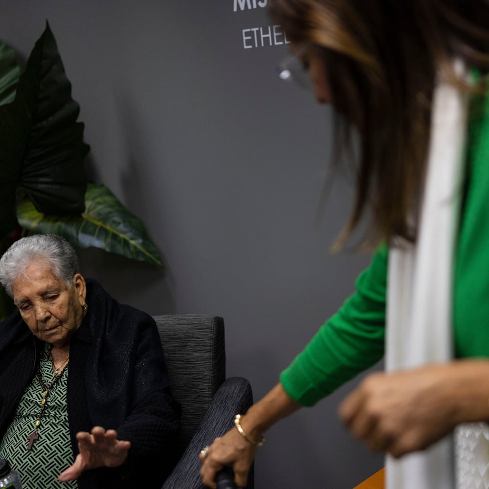 Lourdes Sosa Fonseca with her mother, Irene Fonseca Ortiz, who has suffered multiple falls and is diagnosed with blindness.