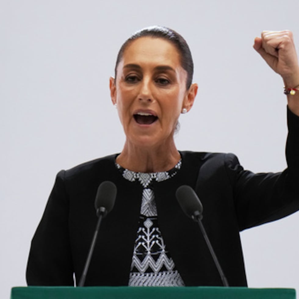 ARCHIVO - La presidenta mexicana Claudia Sheinbaum habla en su primer discurso sobre el estado de la nación en el Palacio Nacional en la Ciudad de México, el 1 de septiembre de 2025. (AP Photo/Eduardo Verdugo, Archivo)
