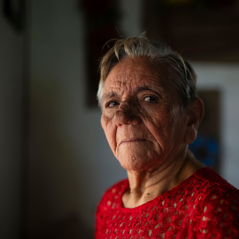 Las abogadas de Ramona Cruz Sanabria recurrieron esta semana al Tribunal de Aguadilla para entregar, personalmente, una moción para paralizar que se emita la orden de lanzamiento o desalojo.