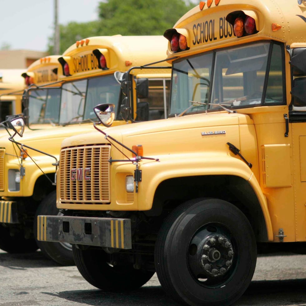 La deuda con los transportistas escolares amenazó el inicio del año académico, que apenas comenzó hace dos semanas, debido a la posibilidad de que los alumnos no pudieran recibir el servicio.