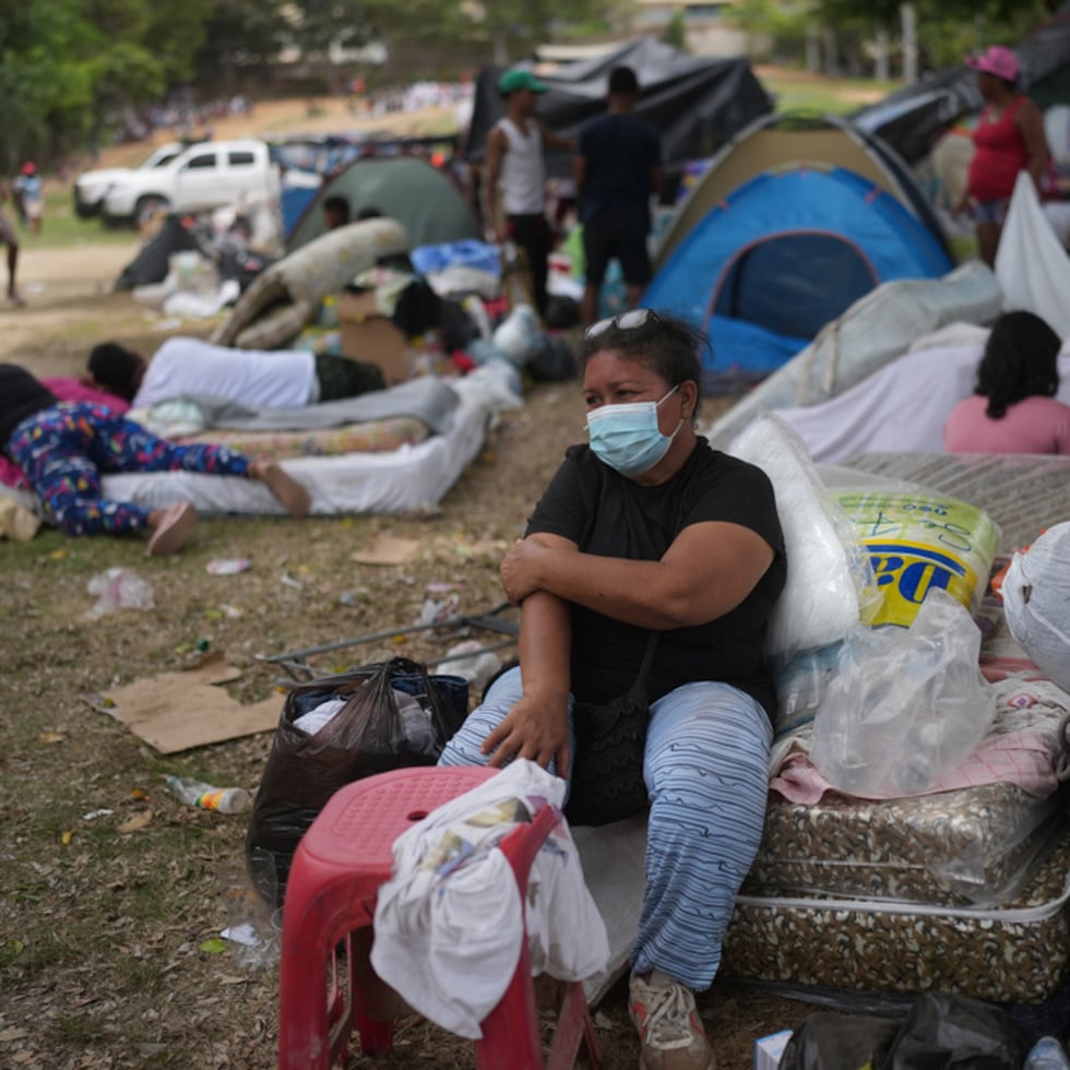 El número de víctimas continúa aumentando mientras avanzan las labores de remoción de escombros y recuperación en las zonas afectadas.