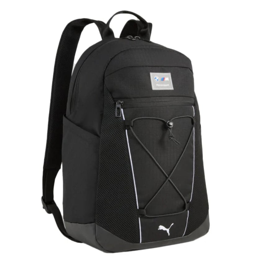 Bulto BMW Motorsport, de RaceBox, en el primer nivel.