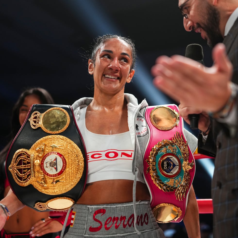 Amanda Serrano sumó el sábado en Texas su victoria número 49 y su nocaut número 32 al detener en el segundo asalto a la alemana Cheyenne “Pepper” Hanson.