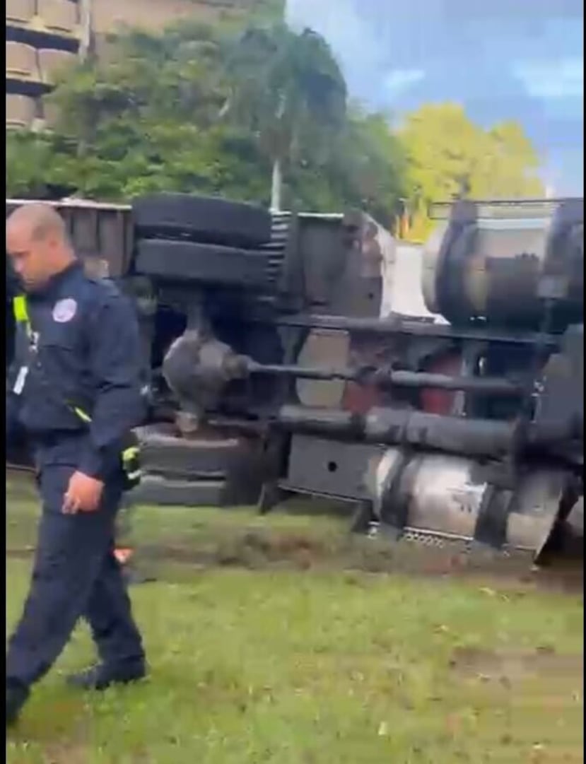 Se reporta tráfico pesado.