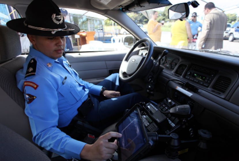 Con el lanzamiento del proyecto piloto en la División de Patrullas de Carreteras de Aguadilla, este alcanza un total de 25 tabletas y 23 impresoras. (olimpo.ramos@gfrmedia.com)