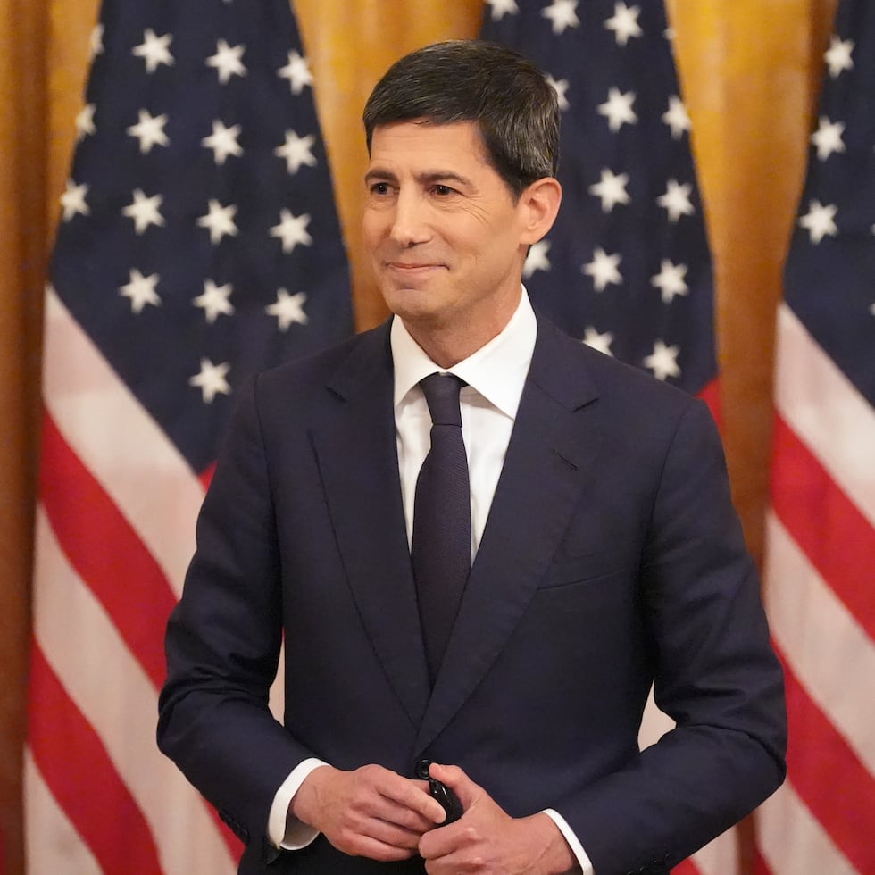 En la foto, el nuevo presidente de la Reserva Federal, Kevin Warsh, durante su juramentación en la Sala Este de la Casa Blanca, el viernes 22 de mayo de 2026, en Washington.