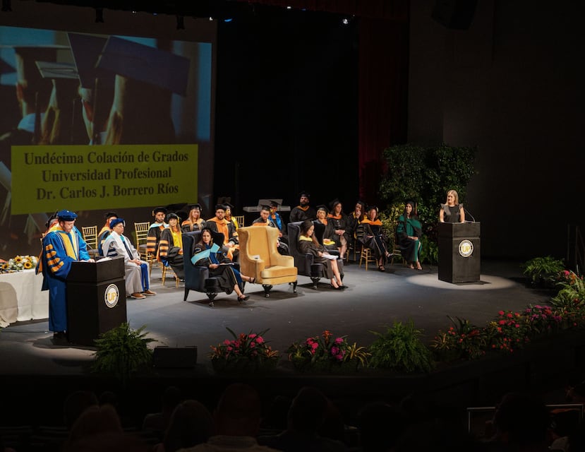 Más de 90 estudiantes participaron en los actos de graduación de la Universidad Profesional Dr. Carlos J. Borrero Ríos (UPDCJBR, por sus siglas).