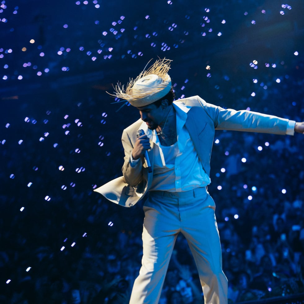 Bad Bunny sumó una nueva función a las 30 que realizó en el Coliseo de Puerto Rico José Miguel Agrelot. (Foto: Eric Rojas)