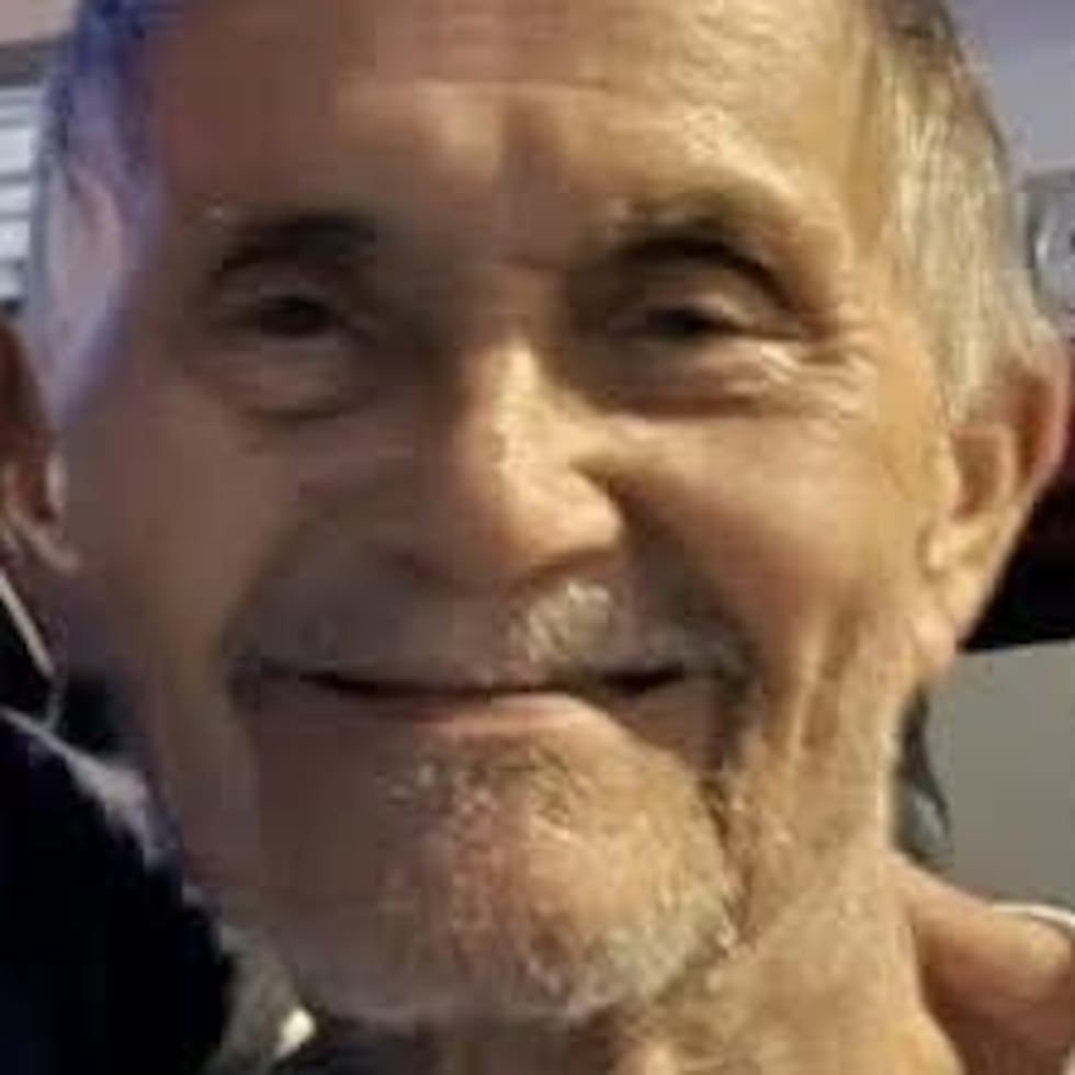 Santiago Reyes Correa fue visto por última vez cuando salió al buzón de su residencia en Juncos.