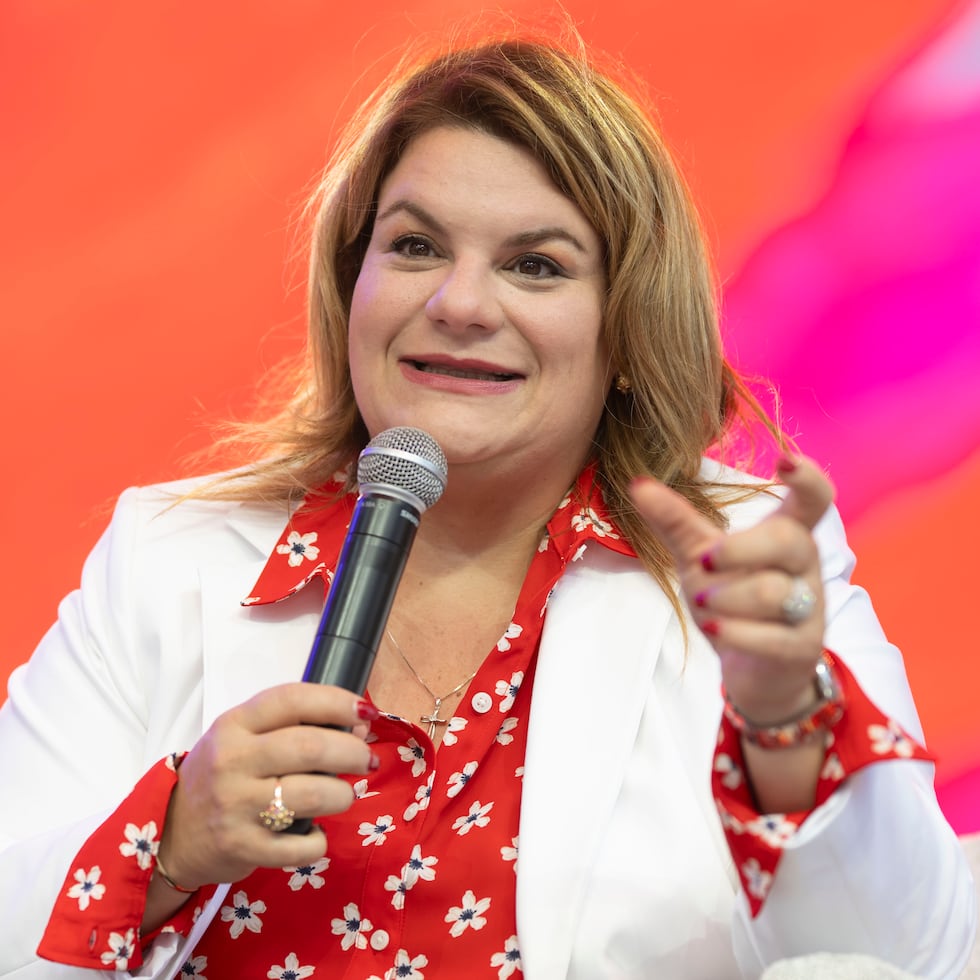La gobernadora Jenniffer González retornará a la isla el martes en la noche.