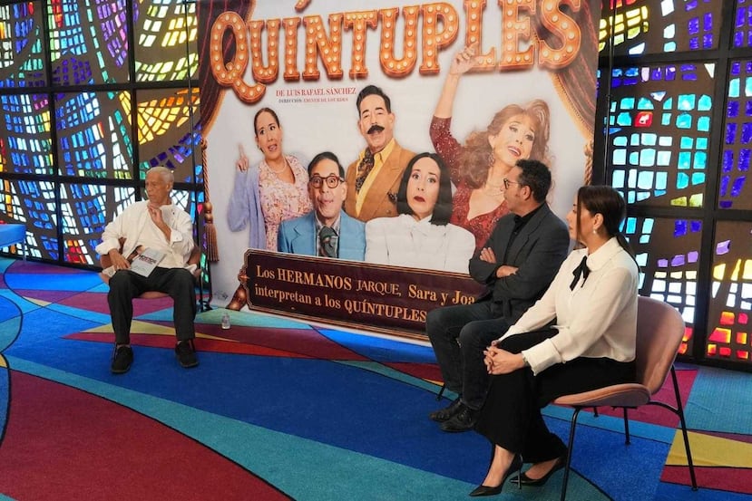 Luis Rafael Sánchez, junto a Joaquín Jarque y Sara Jarque.