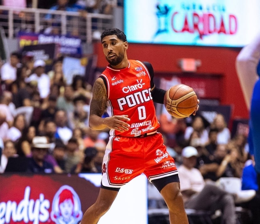 El dirigente Carlos Rivera lamentó la separación de Jezreel de Jesús (0) del grupo de los Leones. De Jesús jugará en la ventana con la Selección.