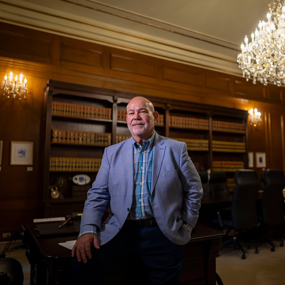 The Speaker of the House of Representatives, Carlos “Johnny” Méndez, opposed the Fiscal Board from the outset, arguing that it exposed Puerto Rico’s colonial status and posed a threat to the Legislative Branch’s powers.