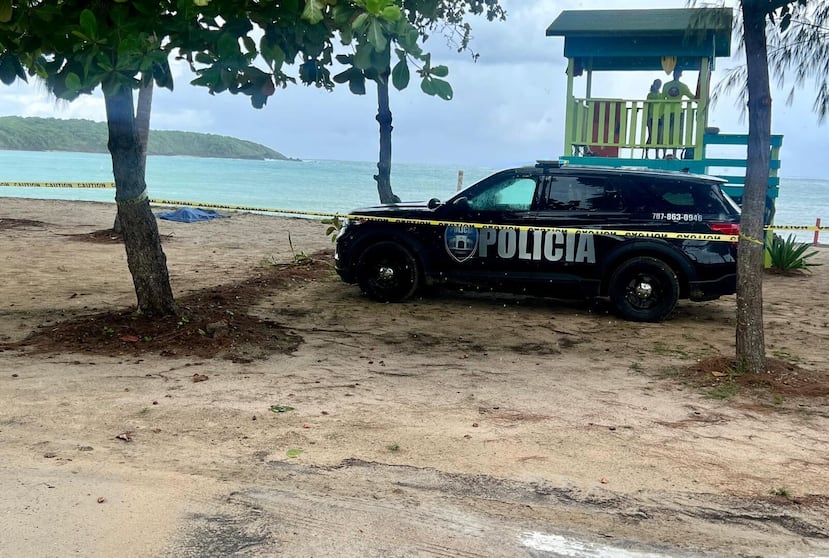 Playa donde se hizo la búsqueda del turista ahogado.