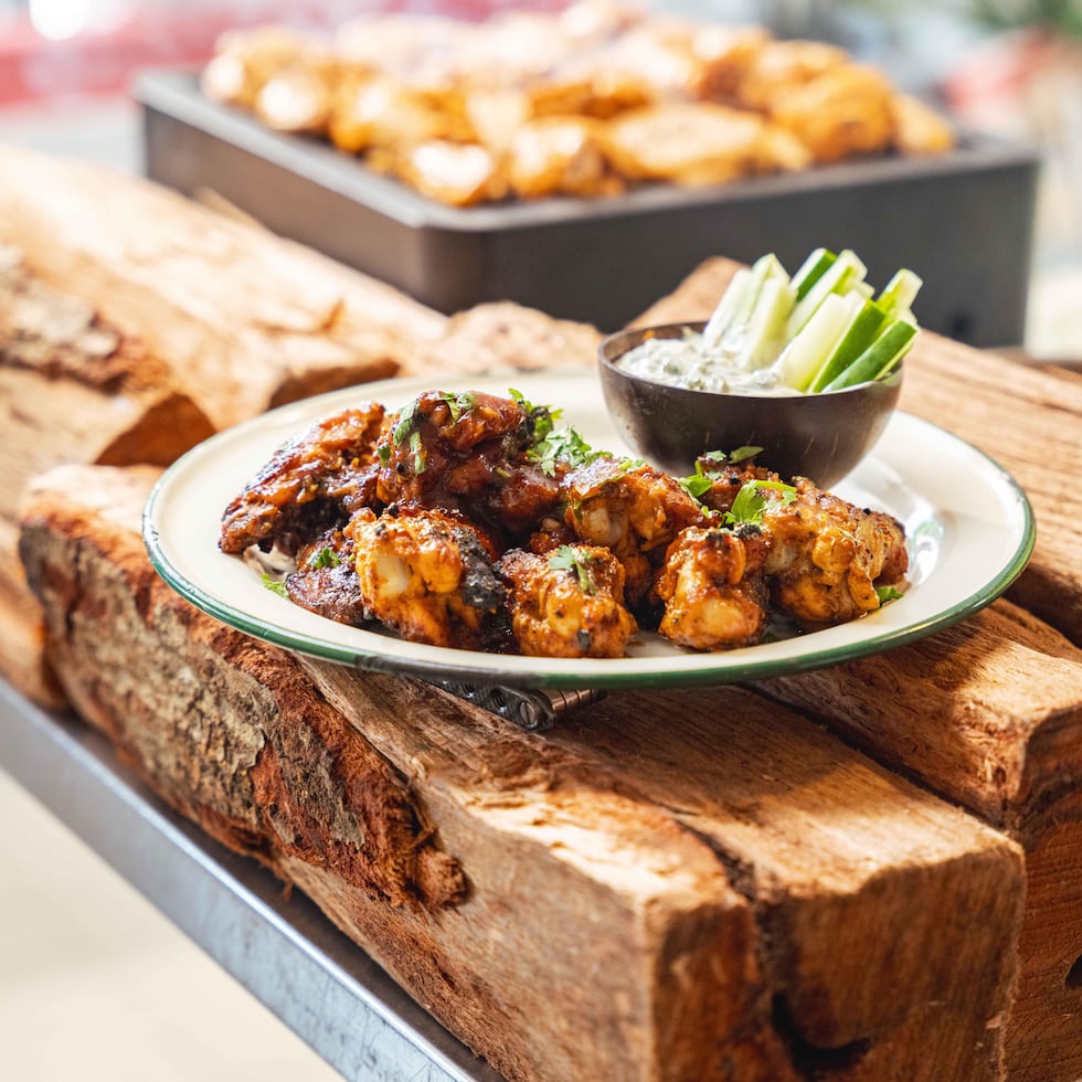 Alitas boricuas inolvidables, cuya receta fue creada por el chef Raúl Correa.