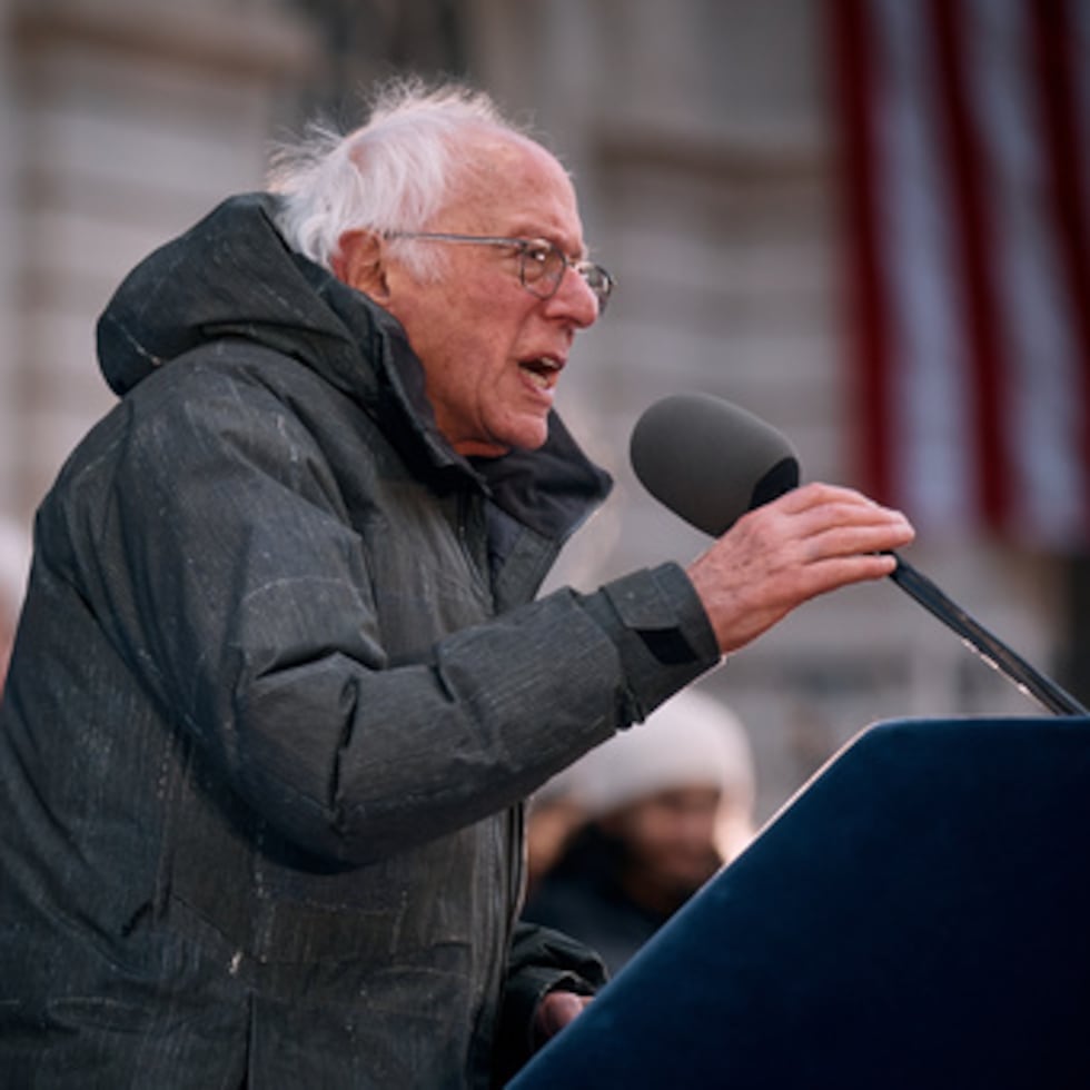 Bernie Sanders estará el miércoles en Los Ángeles haciendo campaña a favor de la propuesta fiscal.