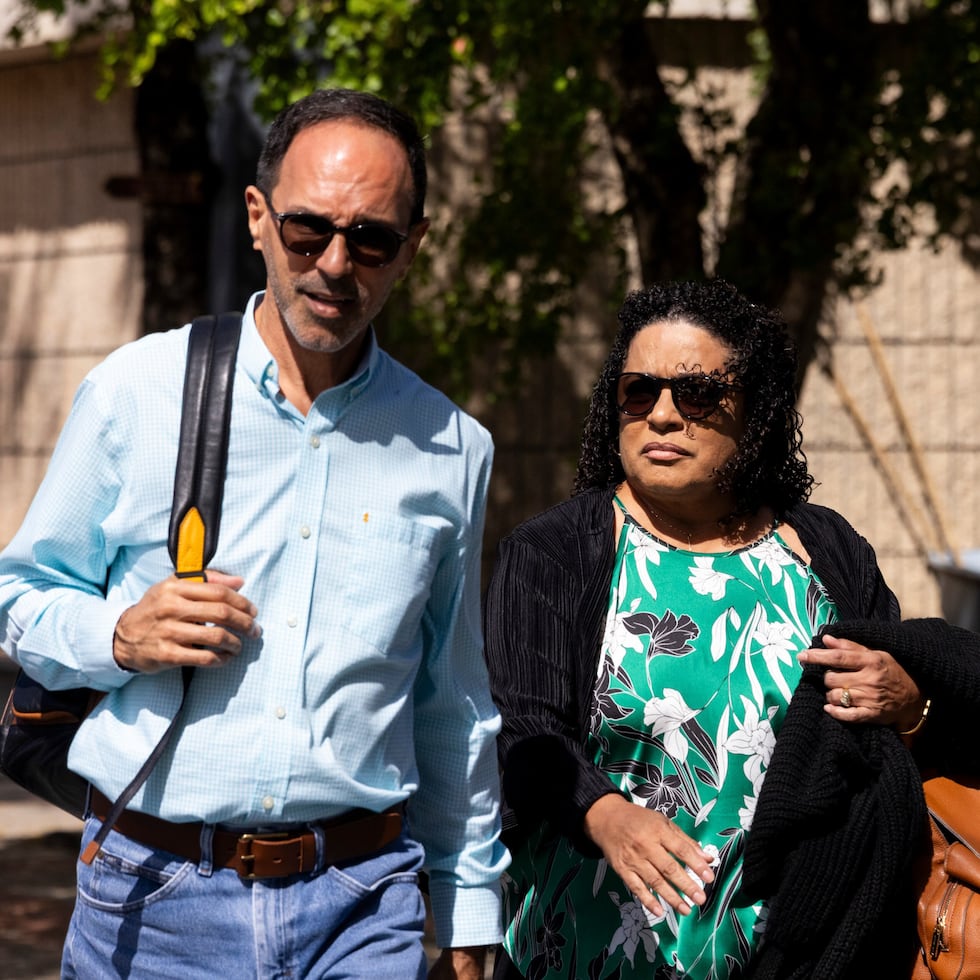 Orlando Montes Rivera (izq) y Milagros "Tata" Charbonier (der) acudieron al tribunal de apelaciones en Boston para tratar de revertir sus veredictos de culpabilidad y sentencias.
