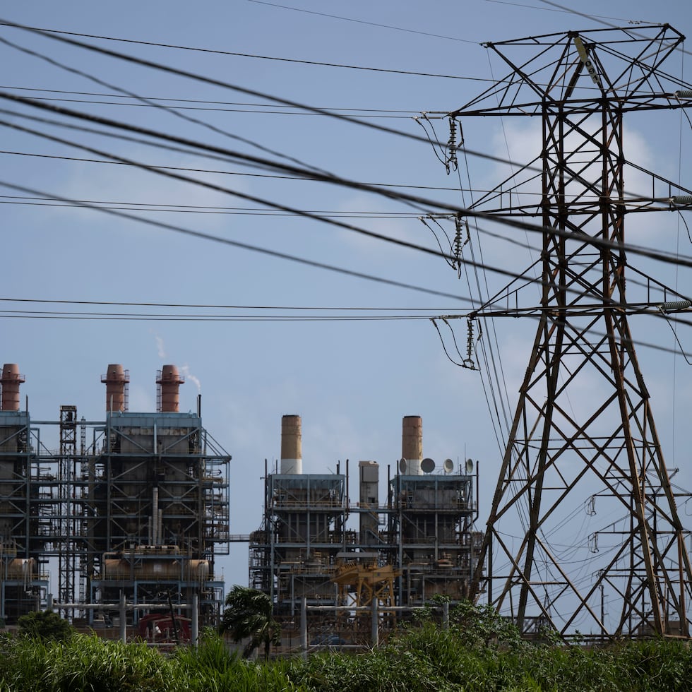 While there were hardly any adjustments to the list of generation projects, the transmission and distribution sector saw its pending initiatives reduced from more than 300 to 99.