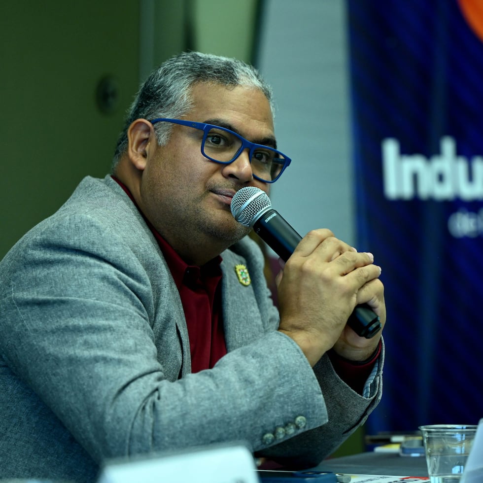 In the photo, PRASA Executive President Luis González Delgado during the discussion convened by the Association of Industries to analyze the impact that instability in water service is having on Puerto Rico’s primary economic sector.