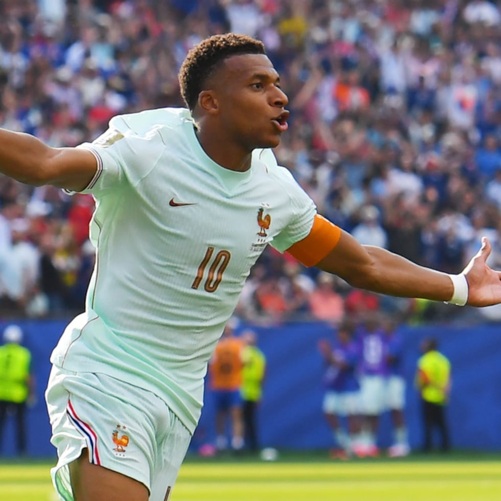 Kylian Mbappé celebra su gol ante Marruecos en los cuartos de final del Mundial.
