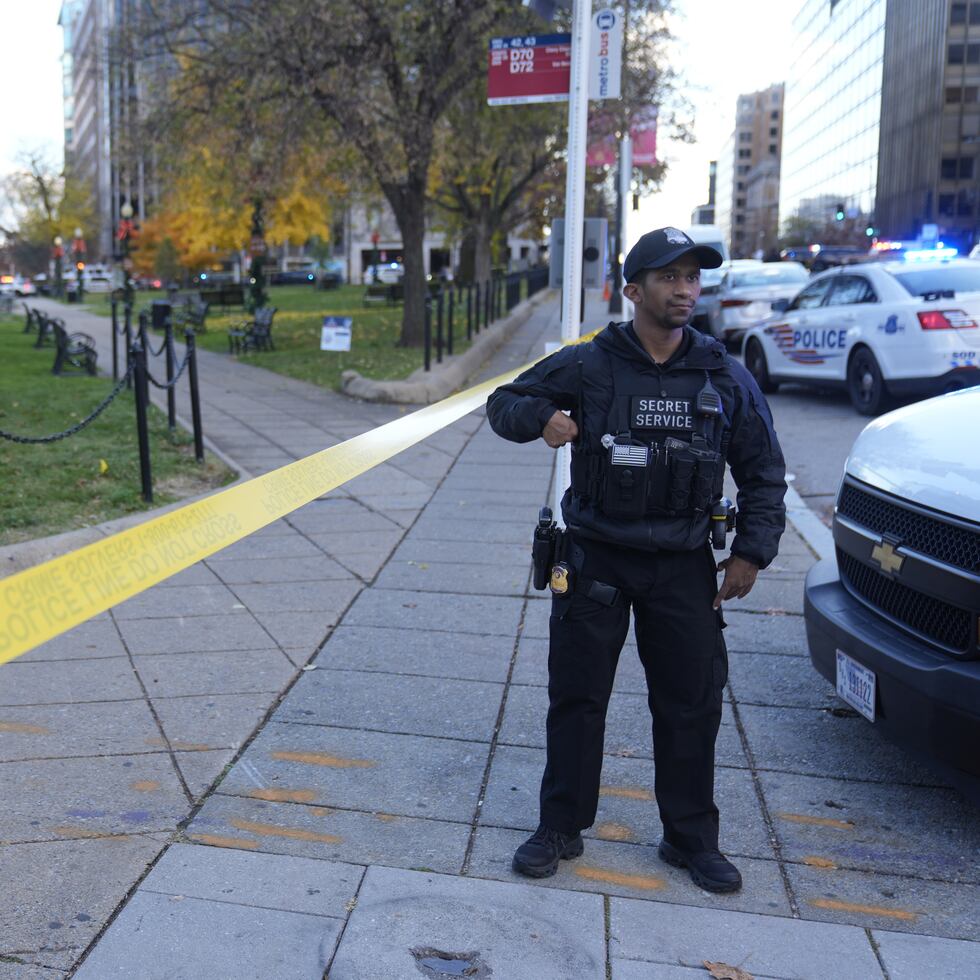 En condición crítica dos miembros de la Guardia Nacional tras un tiroteo cerca de la Casa Blanca en Washington D. C.