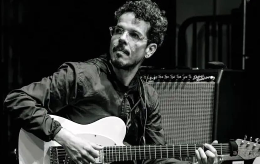 Bayoán Ríos es músico, compositor, multiinstrumentista y educador.