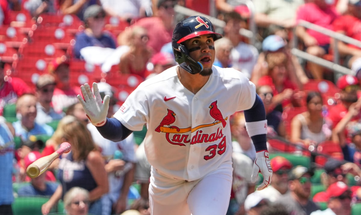 Jonrón de Bryan Torres impulsa victoria de los Cardinals sobre los Marlins