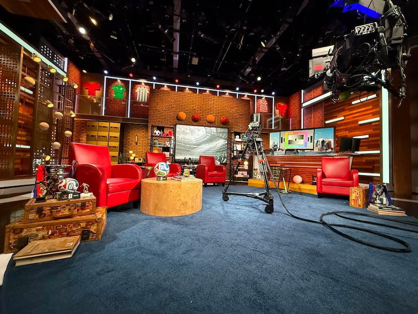Parte del decorado del set donde trabajará Rafa Aldamuy en Telemundo Center.