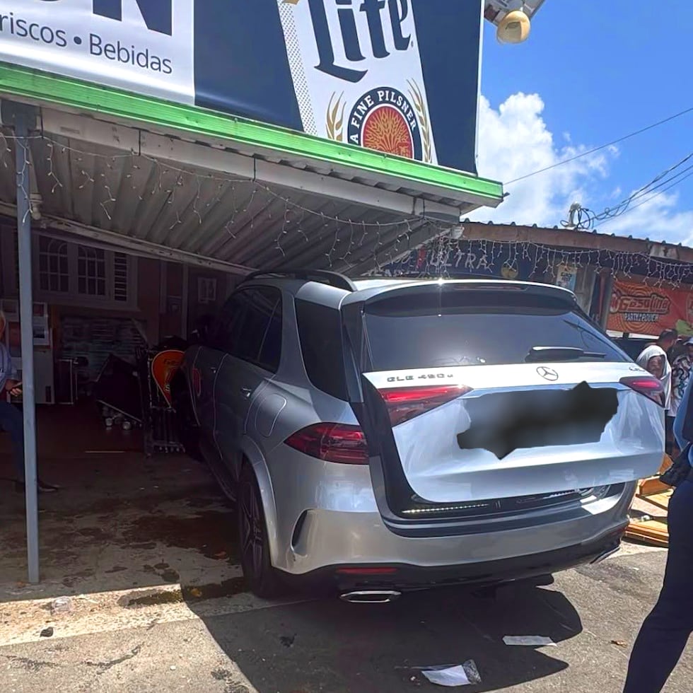 En el accidente falleció una mujer de 65 años.