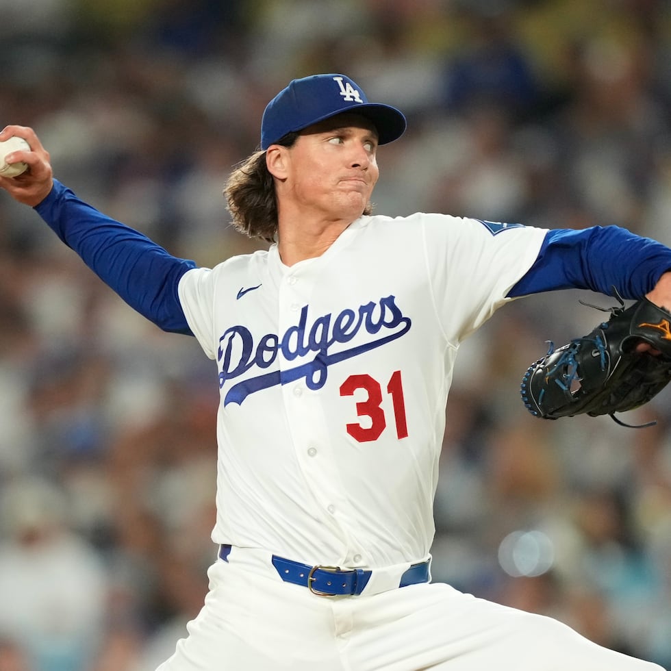 Tyler Glasnow llevó un juego sin hits hasta la sexta entrada y ponchó a 11, pero terminó cargando con el revés por los Dodgers ante los Padres.