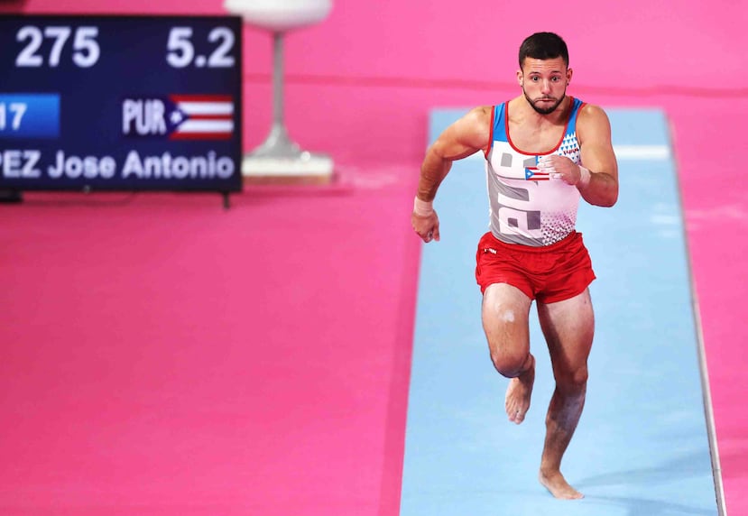 José López fue bajado a cuarto lugar y fuera de las medallas por el salto de 14.416 del dominicano Audrys Nin. (Juan Luis Martínez)