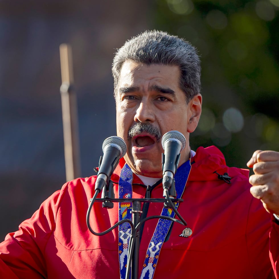 La publicación agrega que los funcionarios cercanos a la Casa Blanca conocieron que la CIA tiene ubicadas distintas instalaciones supuestamente relacionadas al narcotráfico que podrían ser atacadas bajo una orden presidencial.