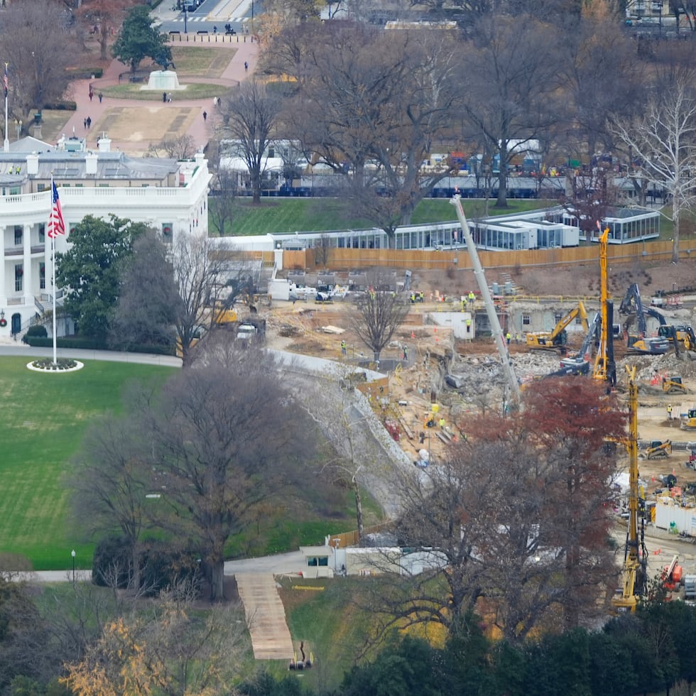El Fideicomiso Nacional para la Preservación Histórica (NTHP, en inglés), un grupo financiado de manera privada, solicitó al tribunal federal de distrito que bloquee el proyecto de salón de baile de Trump en la Casa Blanca.