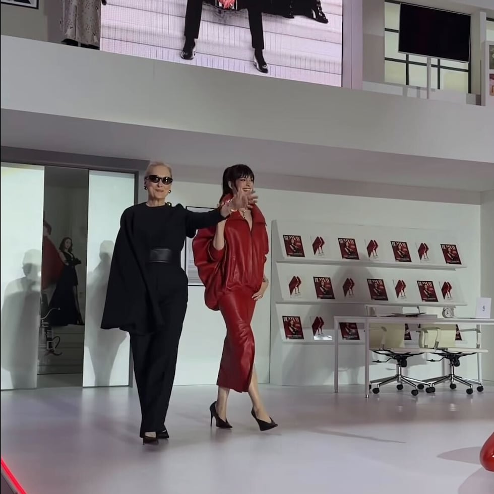 Seúl fue la tercera parada promocional de The Devil Wears Prada 2 y contó con la visita de sus dos protagonistas.