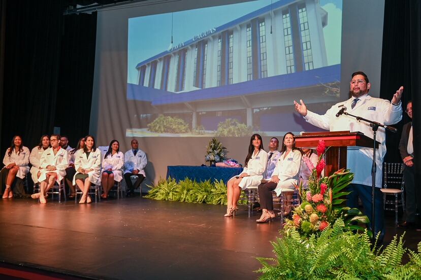 Esta graduación es un reflejo del arduo trabajo y compromiso de los médicos internos, así como de la capacidad del hospital para formar a los líderes médicos del futuro.